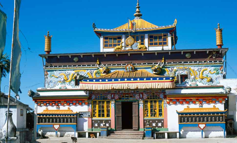 monastery-darjeeling-travel-guide