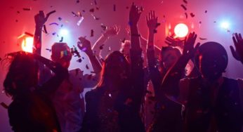 Planning a Party? Follow These 4 Tips to Make It a Smashing Success