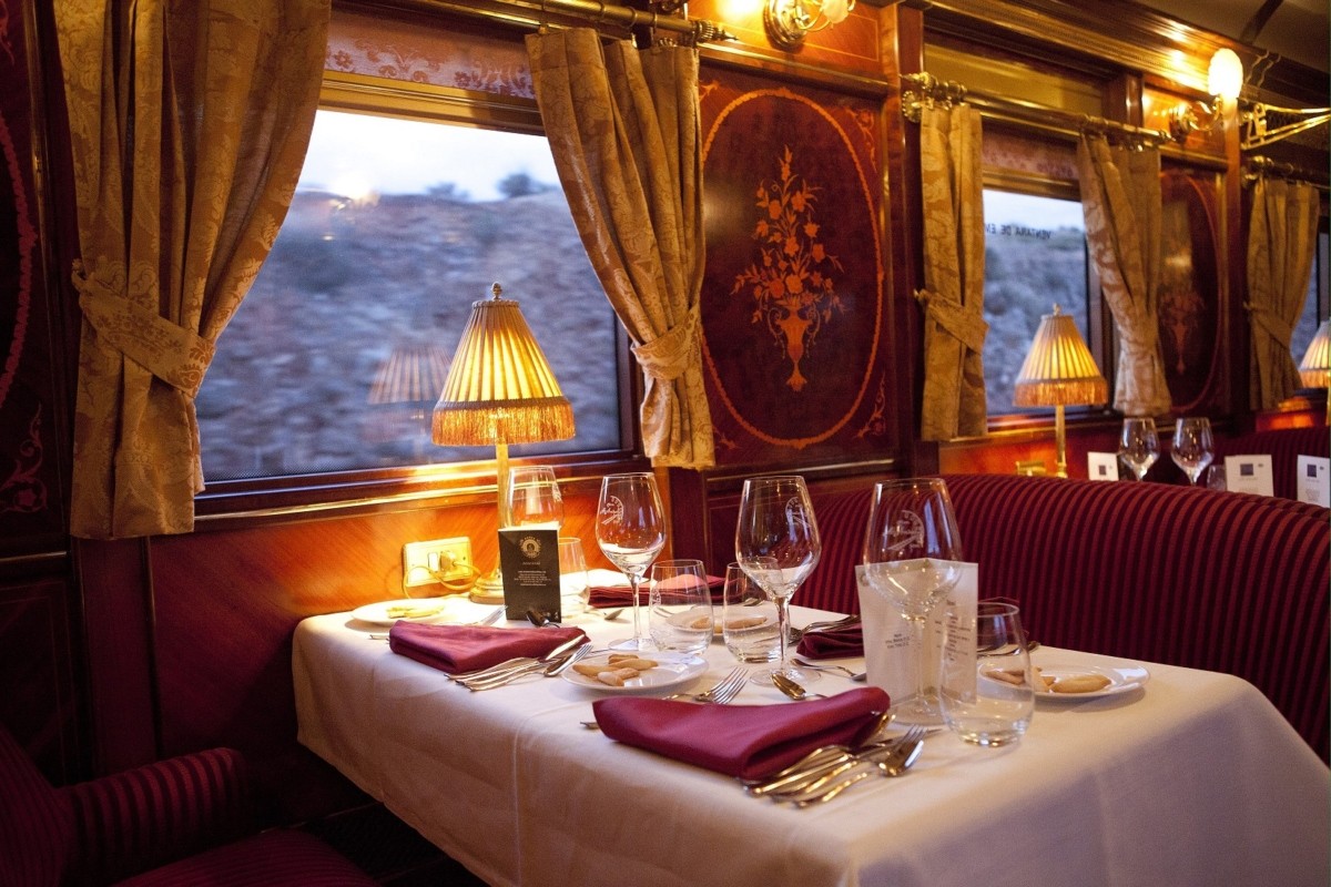 luxury train tour