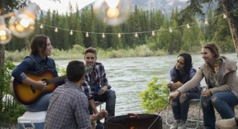 How To Plan The Perfect Camping Trip with Friends and Family [Complete Checklist]