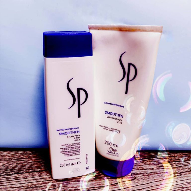 21 Best Shampoos For Frizzy Hair And Flyaways In 2024 21 Best Shampoos For Frizzy Hair And Flyaways In 2024