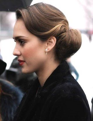 easy bun hairstyles for short hair