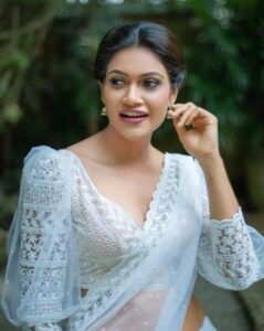 13 Stylish Fancy New Blouse Design For Festival 2022 | Trabeauli