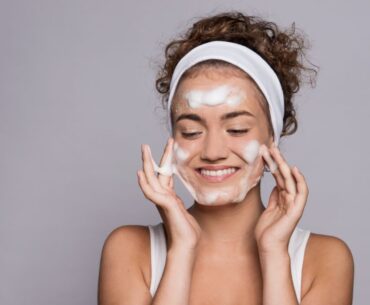 10 Skincare Mistakes To Avoid: That Damage Your skin | Trabeauli
