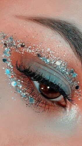 Glitter blue makeup idea